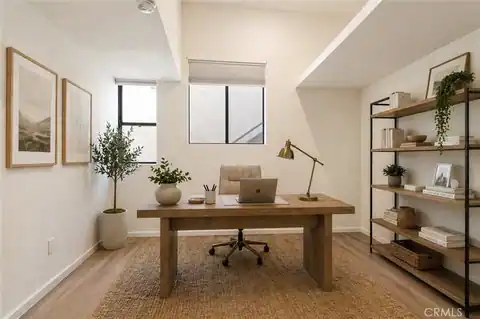 5226 Medina Road, Woodland Hills, CA 91364 — photo 18