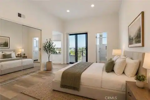 5226 Medina Road, Woodland Hills, CA 91364 — photo 21