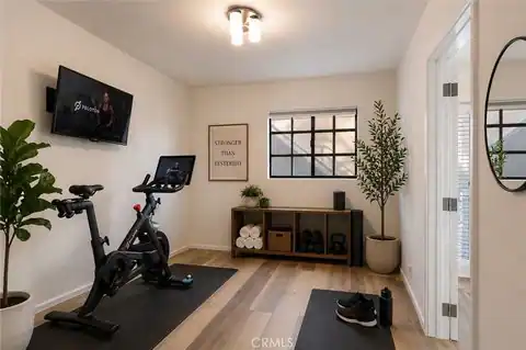 5226 Medina Road, Woodland Hills, CA 91364 — photo 23