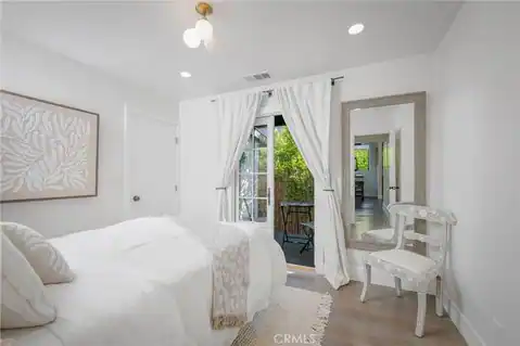 469 Oak, Laguna Beach, CA 92651 — photo 11