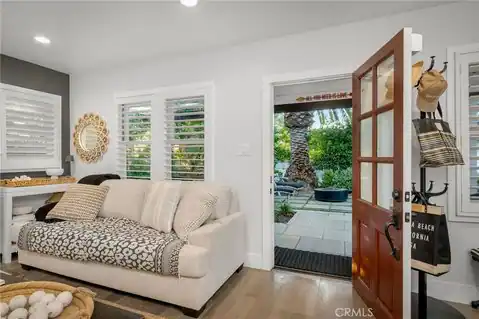 469 Oak, Laguna Beach, CA 92651 — photo 4