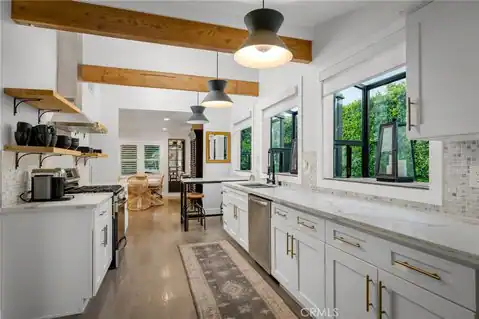 469 Oak, Laguna Beach, CA 92651 — photo 9