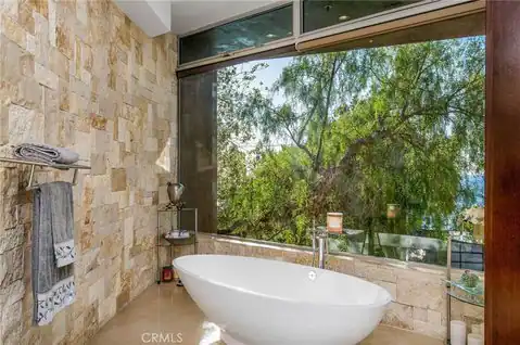 2209 Crestview Place, Laguna Beach, CA 92651 — photo 16