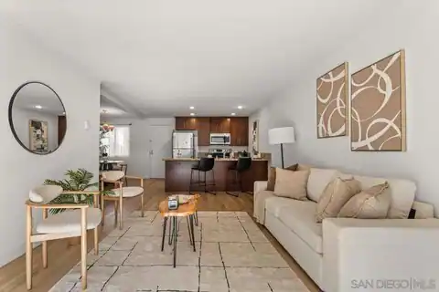 8332 Regents Rd #1L, San Diego, CA 92122 — photo 2