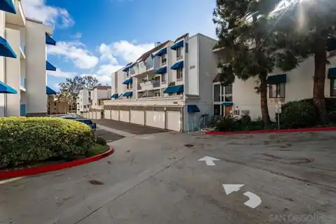 8332 Regents Rd #1L, San Diego, CA 92122 — photo 23