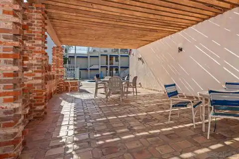 8332 Regents Rd #1L, San Diego, CA 92122 — photo 27