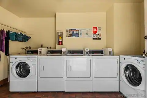 8332 Regents Rd #1L, San Diego, CA 92122 — photo 29