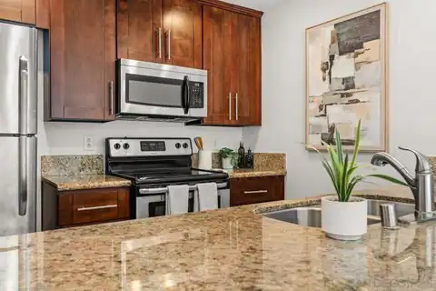 8332 Regents Rd #1L, San Diego, CA 92122 — photo 6