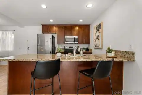 8332 Regents Rd #1L, San Diego, CA 92122 — photo 7