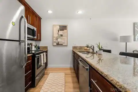 8332 Regents Rd #1L, San Diego, CA 92122 — photo 8