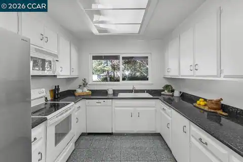 143 Miramonte Dr, Moraga, CA 94556 — photo 11