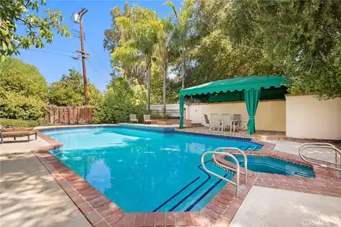 5220 Collier Place, Woodland Hills, CA 91356 — photo 26