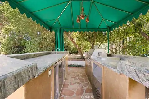 5220 Collier Place, Woodland Hills, CA 91356 — photo 30