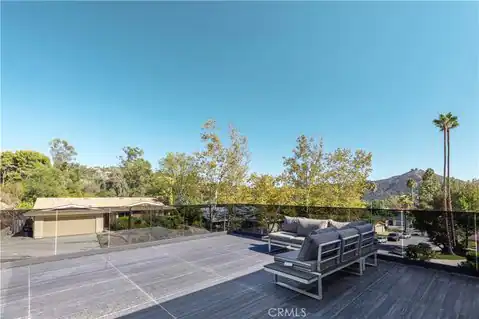 2125 Ashington Drive, Glendale, CA 91206 — photo 17