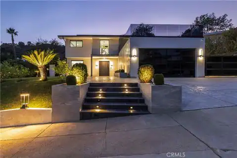2125 Ashington Drive, Glendale, CA 91206 — photo 2
