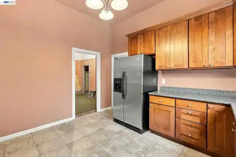 2525 E 29TH ST, Oakland, CA 94602 — photo 12
