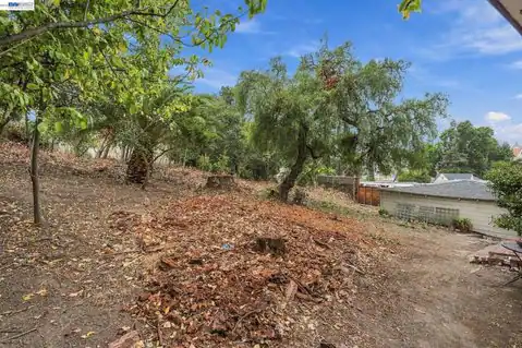 2525 E 29TH ST, Oakland, CA 94602 — photo 33