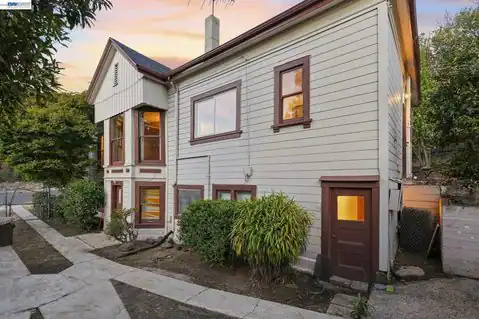 2525 E 29TH ST, Oakland, CA 94602 — photo 8