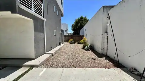 5635 Klump Avenue, North Hollywood, CA 91601 — photo 35