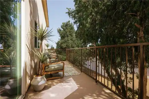 8202 Oso, Winnetka, CA 91306 — photo 9