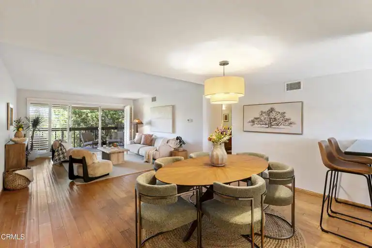 500 S Oak Knoll Avenue #40, Pasadena, CA 91101
