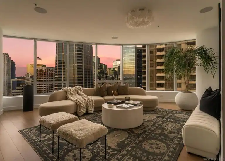 888 W E Street #2105, San Diego, CA 92101