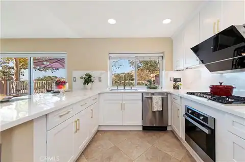 33 Fuente, Rancho Santa Margarita, CA 92688 — photo 9