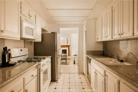 5315 Yarmouth Avenue #322, Encino, CA 91316 — photo 6