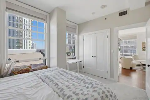 702 Ash St #704, San Diego, CA 92101 — photo 18