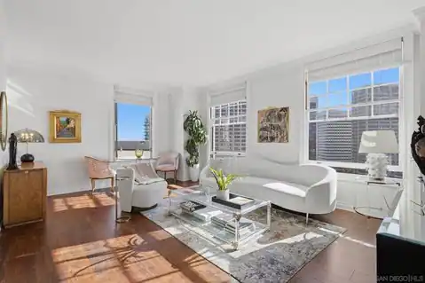 702 Ash St #704, San Diego, CA 92101 — photo 2