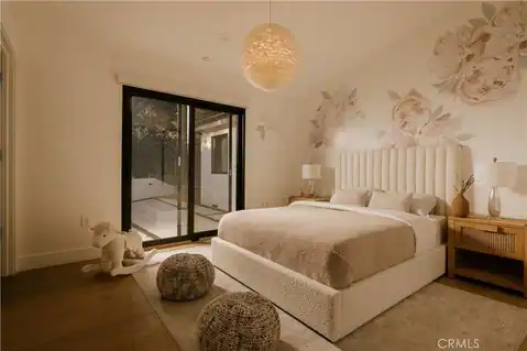 11480 Amanda Drive, Studio City, CA 91604 — photo 17