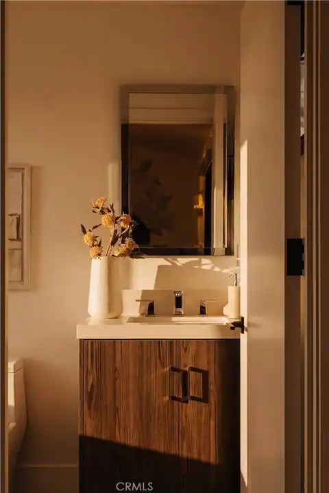 11480 Amanda Drive, Studio City, CA 91604 — photo 18