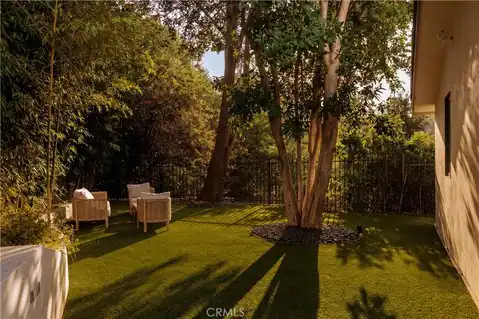 11480 Amanda Drive, Studio City, CA 91604 — photo 37