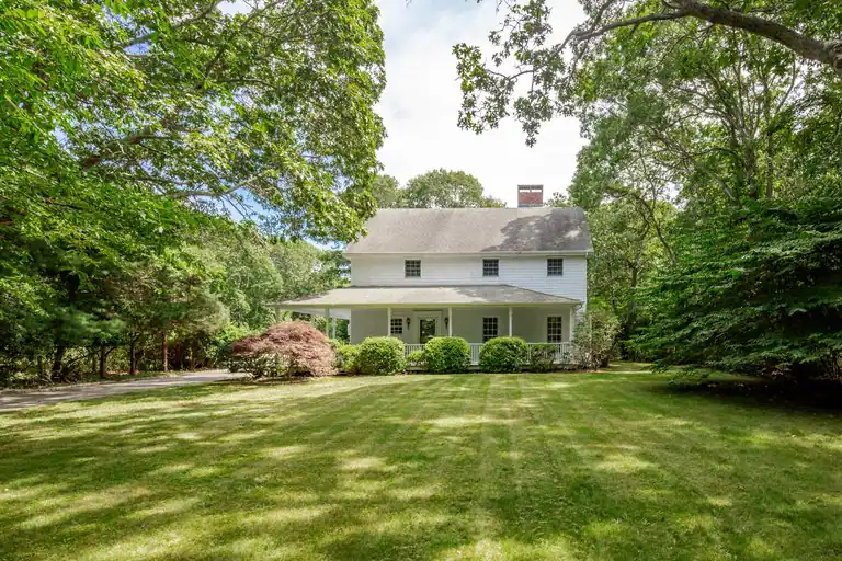 283 Wainscott Harbor Road, Sagaponack, NY 11962