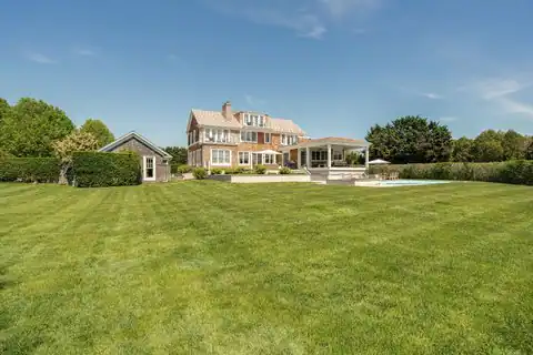31 Mecox Bay Lane, Water Mill, NY 11976 — photo 2