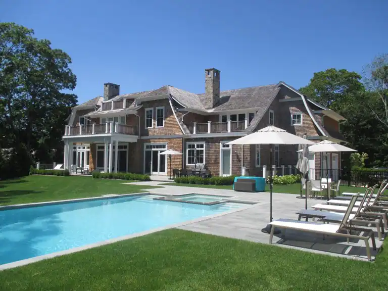 6 Shady Path, Bridgehampton, NY 11932