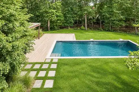 32 HIGHVIEW DR, Sag Harbor, NY 11963 — photo 2