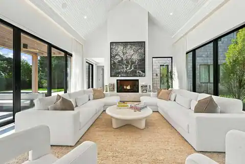 21 OLD MONTAUK HWY, Amagansett, NY 11930 — photo 10