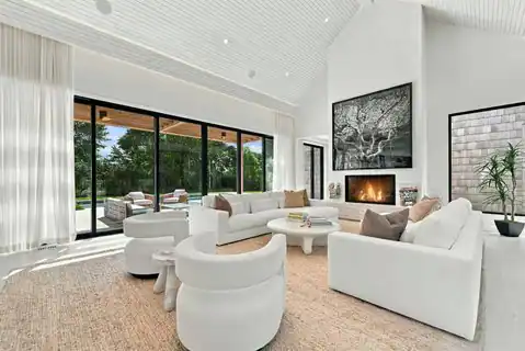 21 OLD MONTAUK HWY, Amagansett, NY 11930 — photo 11