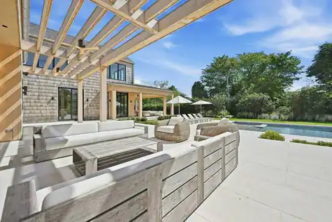 21 OLD MONTAUK HWY, Amagansett, NY 11930 — photo 13