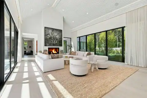21 OLD MONTAUK HWY, Amagansett, NY 11930 — photo 15