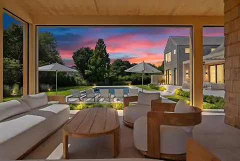 21 OLD MONTAUK HWY, Amagansett, NY 11930 — photo 2