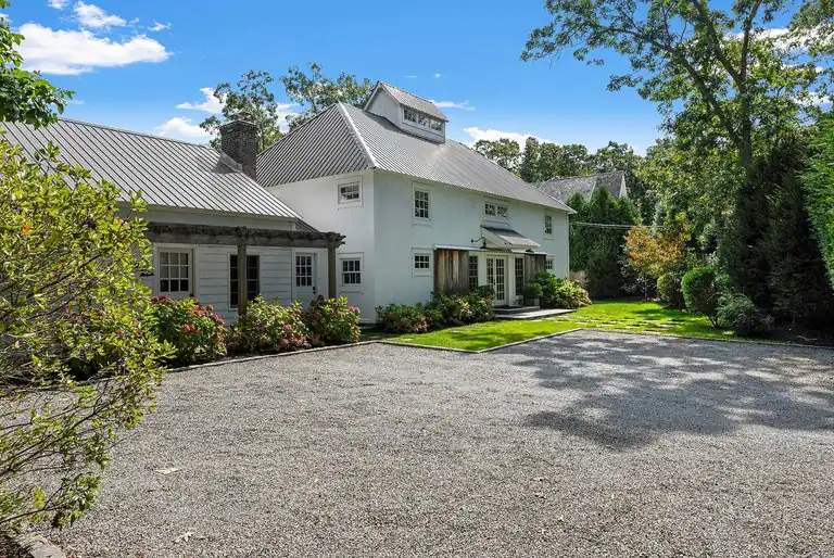 4 Lee Lane, Wainscott, NY 11975