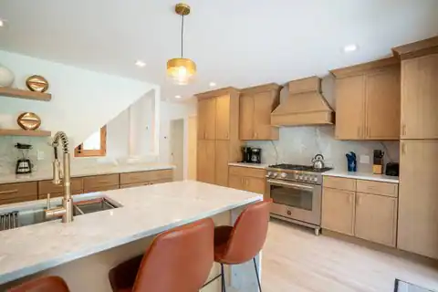 136 Beckys Path, Bridgehampton, NY 11932 — photo 7