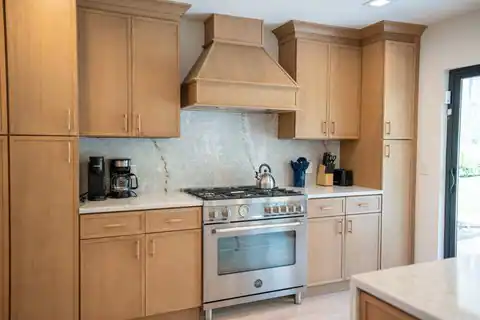 136 Beckys Path, Bridgehampton, NY 11932 — photo 9