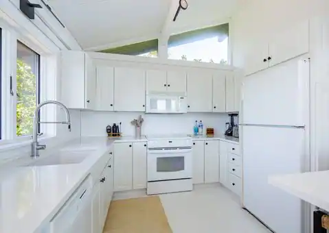 46 Napeague Harbor Road (Private Road), Amagansett, NY 11930 — photo 10