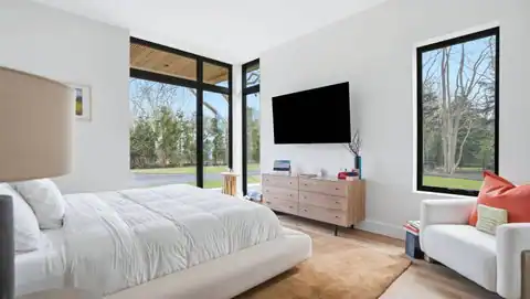 7 Eileens Path, East Hampton, NY 11937 — photo 14