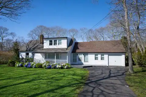 4 Wilson Drive, Hampton Bays, NY 11946 — photo 2