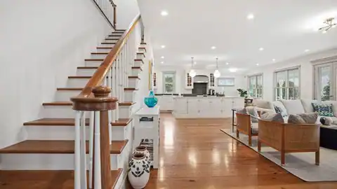 32 Oakland Ave, Sag Harbor, NY 11963 — photo 12