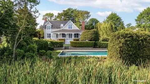 32 Oakland Ave, Sag Harbor, NY 11963 — photo 2